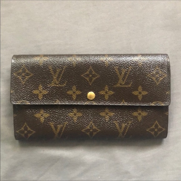 Louis Vuitton Handbags - ⚡️FLASH SALE ⚡️Authentic Louis Vuitton Sara Wallet